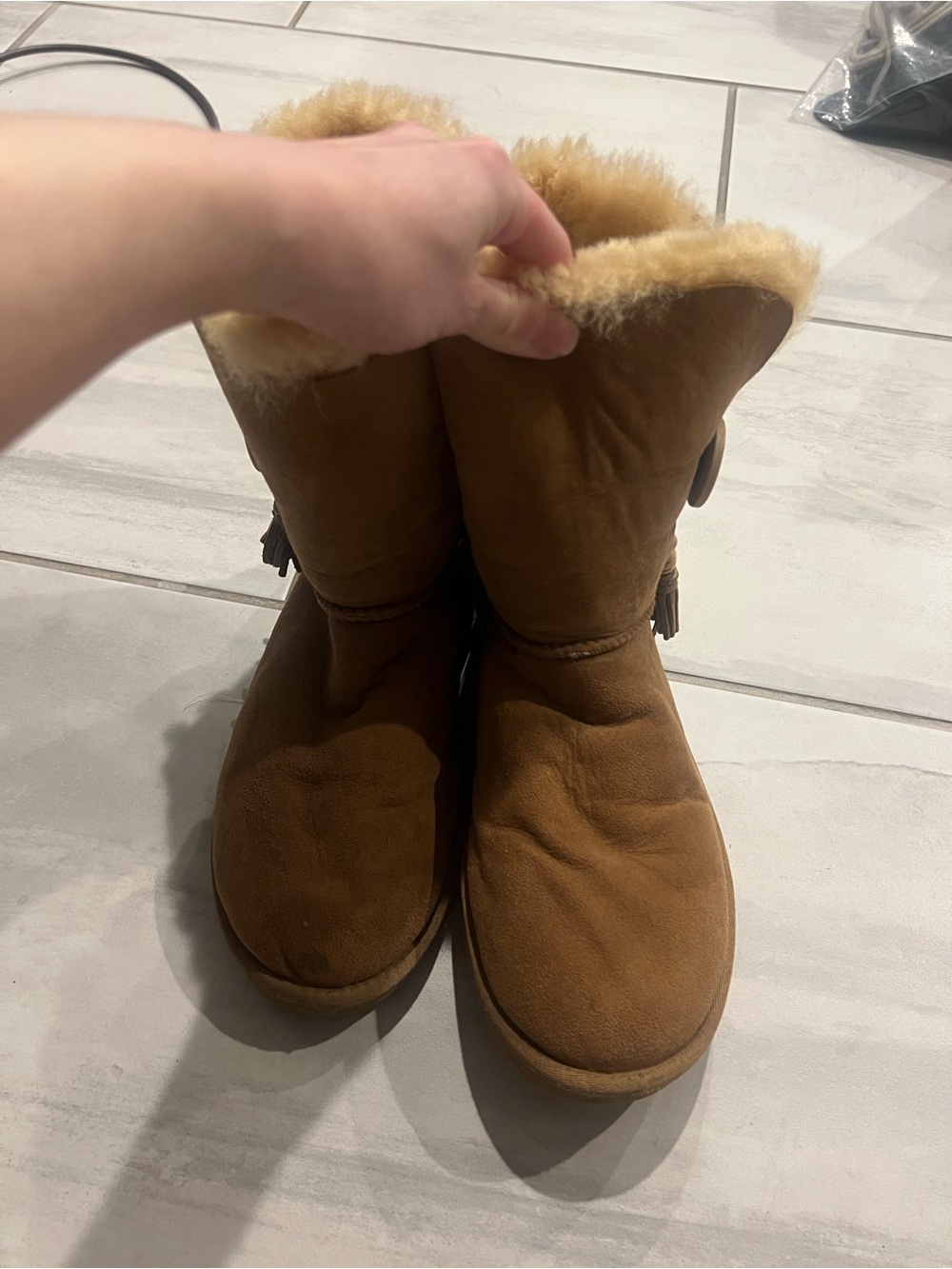 UGG Winter Boots - Chestnut